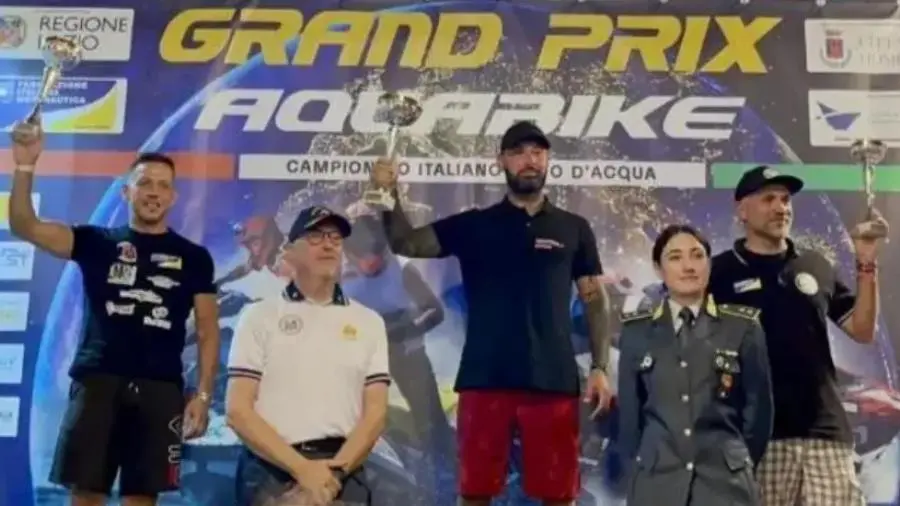 Il Cariatese Giuseppe Parrilla sul podio nazionale di moto d’acqua images Il Cariatese Giuseppe Parrilla sul podio nazionale di moto d’acqua