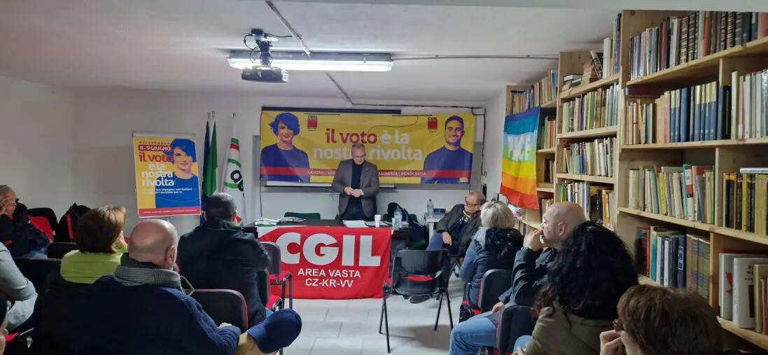 Nascono i Comitati Referendari per i 5 SÌ a Catanzaro, Vibo Valentia e Crotone: al via la mobilitazione per il lavoro giusto e i diritti images Nascono i Comitati Referendari per i 5 SÌ a Catanzaro, Vibo Valentia e Crotone: al via la mobilitazione per il lavoro giusto e i diritti