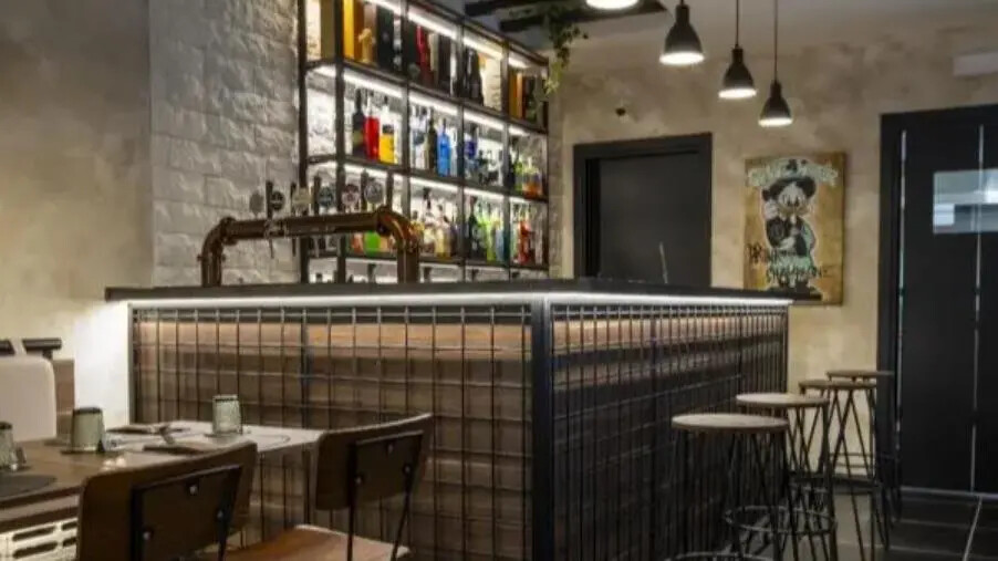 images Catanzaro, nel centro storico inaugura Joy's: colazione, pranzo e aperitivi all'ultimo grido