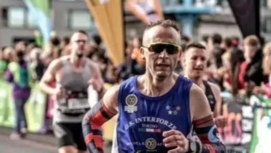 images Il podista crotonese Alfredo Argirò correrà alla maratona di Boston