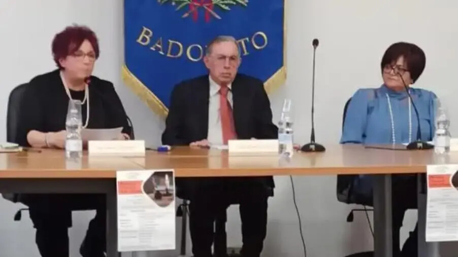 images Badolato, convengo sulla Poesia "Ombra e luce"