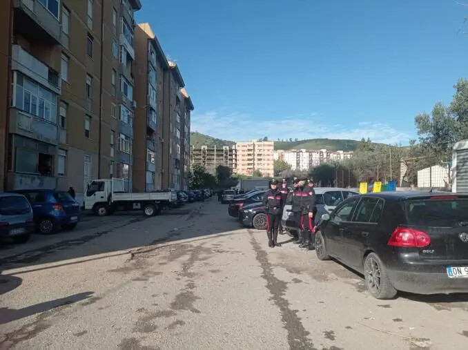 Catanzaro, blitz interforze nella periferia sud: controllate le piazze di spaccio e criminalità (VIDEO) images Catanzaro, blitz interforze nella periferia sud: controllate le piazze di spaccio e criminalità (VIDEO)