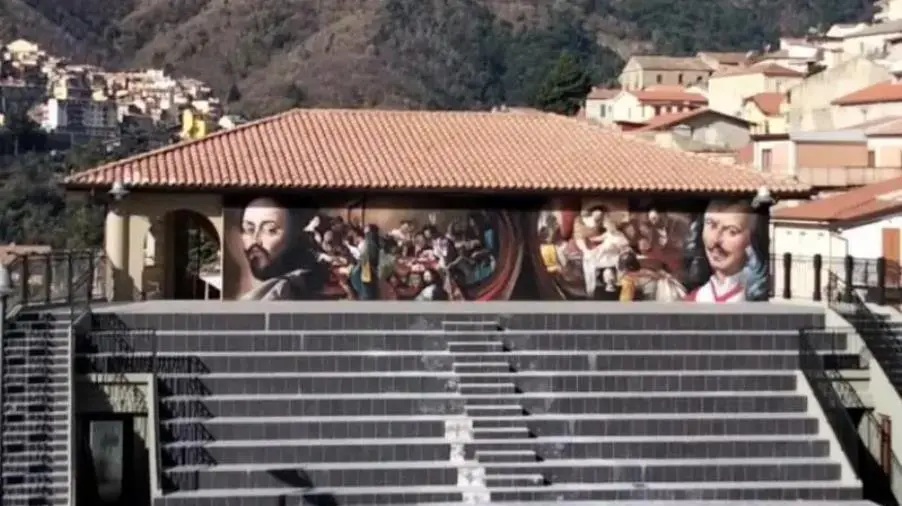 images L’opera del catanzarese Claudio Chiaravalloti impreziosisce Taverna