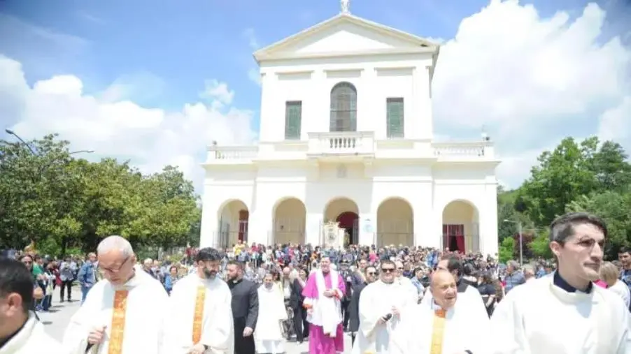 Gimigliano, sabato il concerto dell’Orchestra Sinfonica del Conservatorio "Torrefranca" di Vibo in onore della Madonna di Porto images Gimigliano, sabato il concerto dell’Orchestra Sinfonica del Conservatorio "Torrefranca" di Vibo in onore della Madonna di Porto