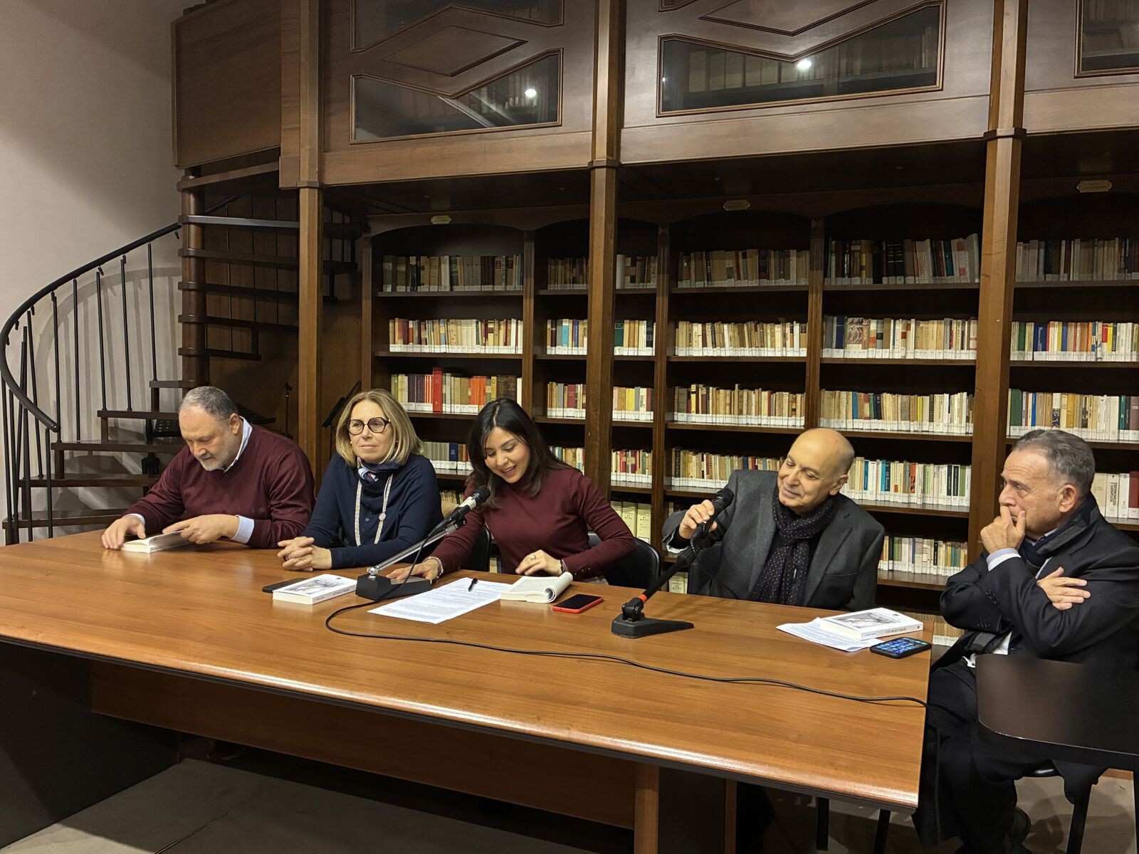 images “Seppellitemi qui”, presentato a Catanzaro il nuovo romanzo di Vinicio Leonetti