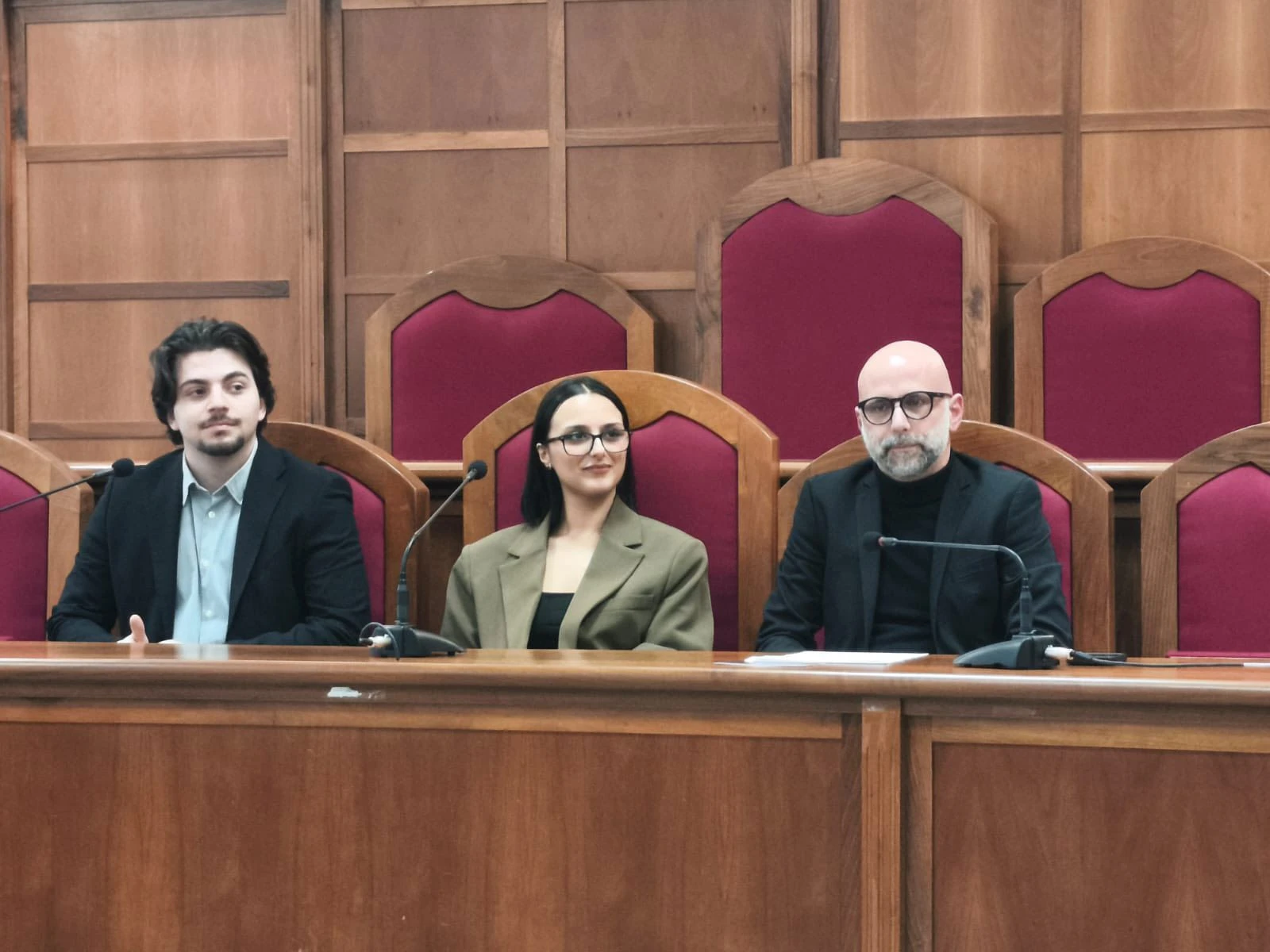 Girifalco si specchia nell’obiettivo di Leonardo Citraro: inaugurata la mostra "Dove gli occhi non arrivano"