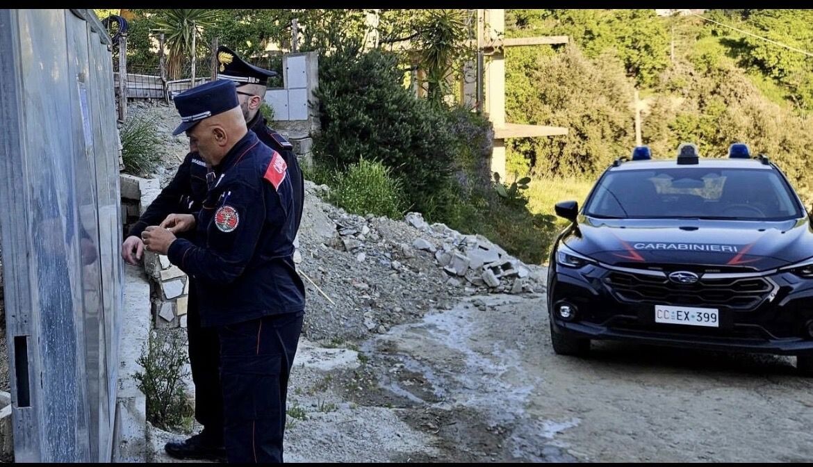 images Abusi edilizi in un’area sequestrata nel Parco della Sila, 35enne denunciato a Zagarise 