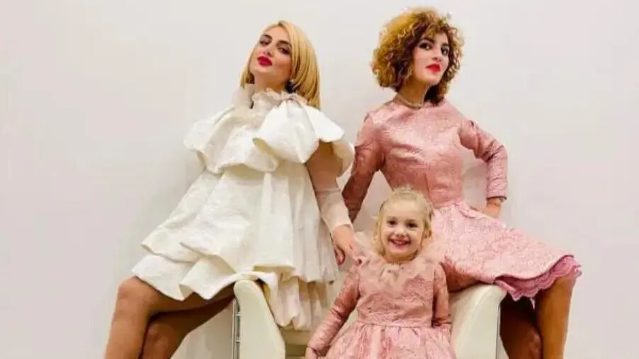 images Al Complesso del San Giovanni sfilano le creazioni del brand di Rosa Lacava e Palma Spina