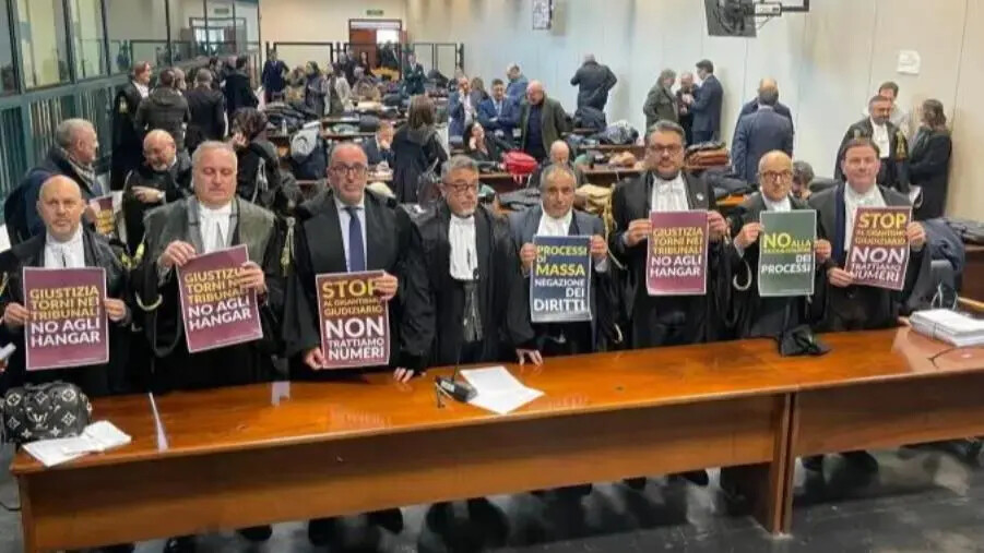 images Processi trasferiti, a Catania la protesta delle Camere penali calabresi (LE INTERVISTE)