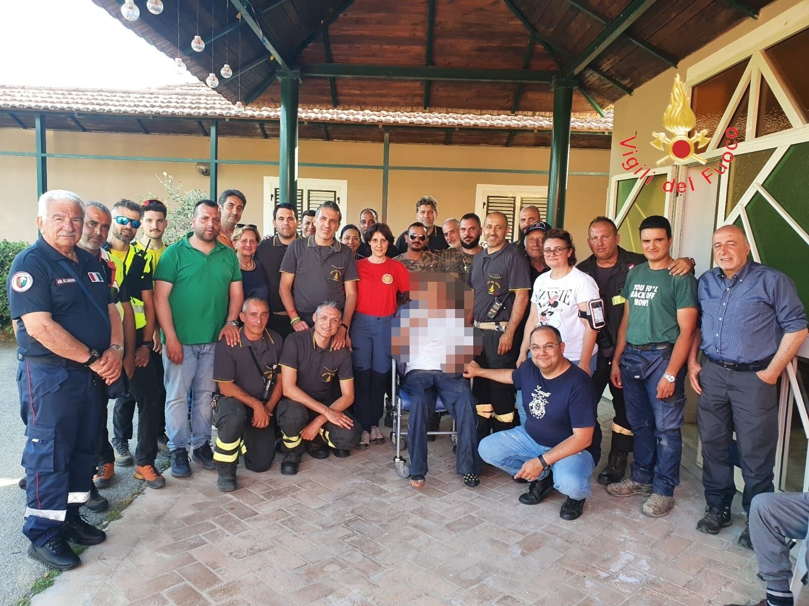 San Pietro Apostolo, ritrovato un uomo di 83 anni: si era allontanato da una Rsa images San Pietro Apostolo, ritrovato un uomo di 83 anni: si era allontanato da una Rsa