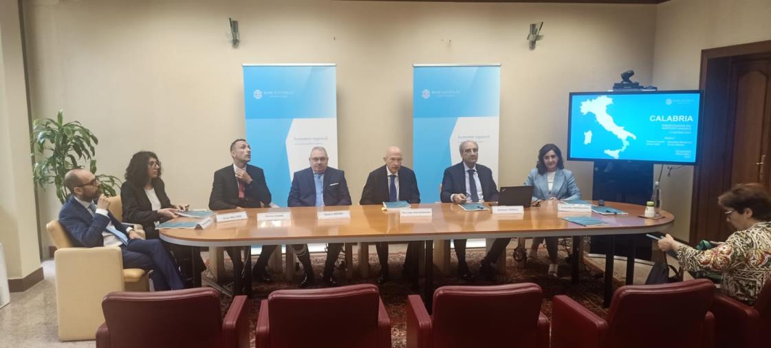 images Catanzaro, Banca d'Italia presenta il rapporto annuale su "L'economia della Calabria"