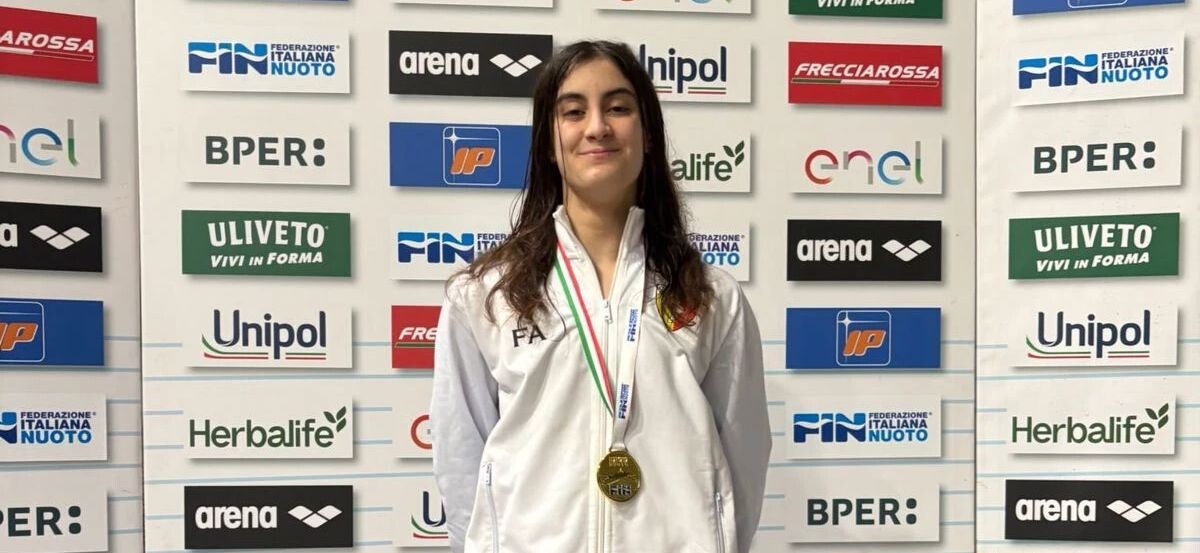 images Dalla III C dell'IC Casalinuovo di Catanzaro Federica Alampi sul podio dei campionati nazionali Lifesaving