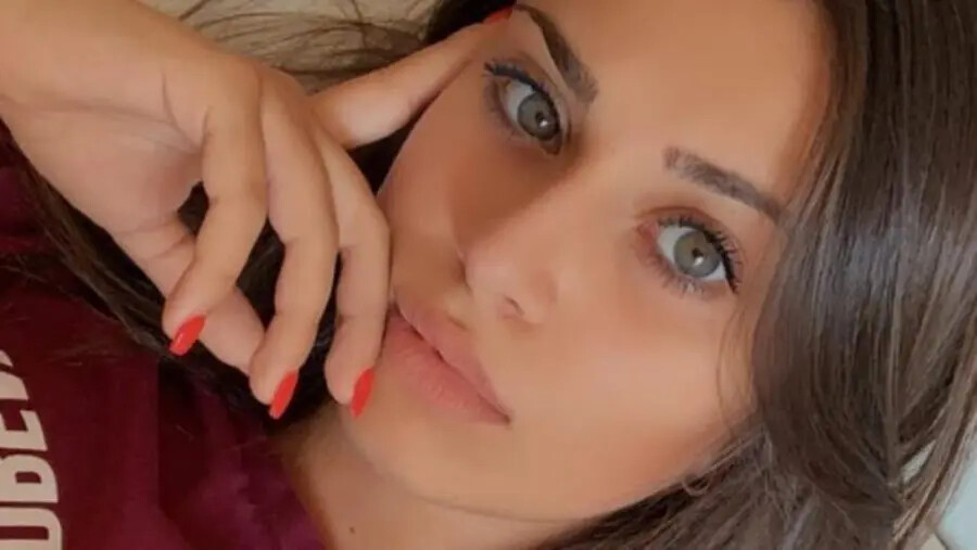 images Mandatoriccio dice addio alla sua bellissima Francesca 