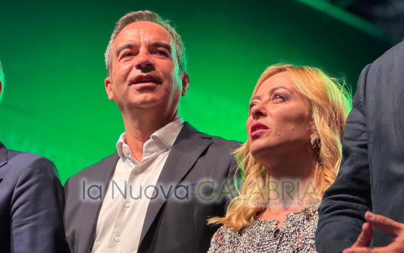 images Con Meloni a Lamezia, Occhiuto rivendica: “Abbiamo rimesso in moto una regione ferma da decenni"