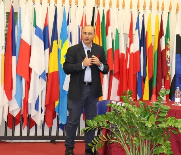 images Chiaravalle Centrale, l'IIS “E. Ferrari” alle finali nazionali delle Olimpiadi di Economia e Finanza
