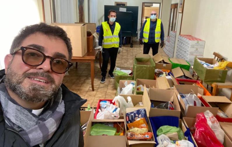 Successo per il progetto "Scatoledelcuore" della Caritas Madonna di Pompei  images Successo per il progetto "Scatoledelcuore" della Caritas Madonna di Pompei