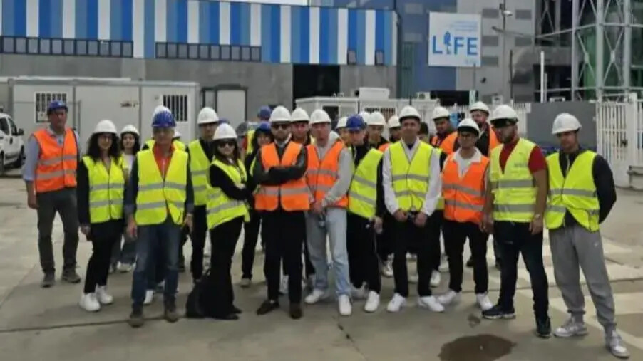 images “Scuole e Imprese”: gli studenti del Pertini-Santoni in visita all’impianto A2A di Crotone