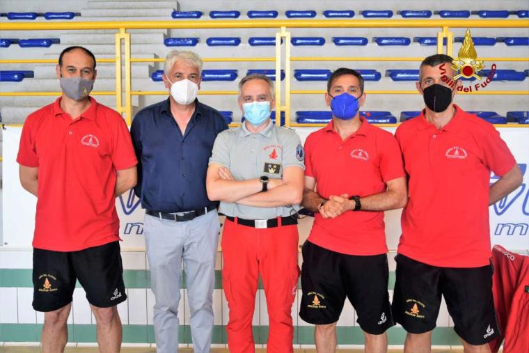 images Vigili del Fuoco: ok al corso regionale per  il brevetto di “Salvamento a Nuoto” 