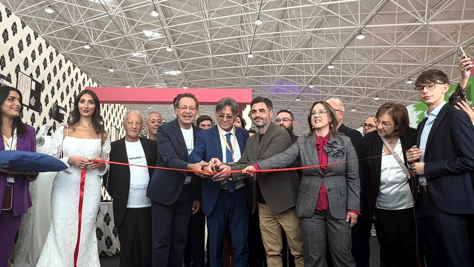 Calabria Sposi 2026, taglio del nastro all’Ente Fiera: riflettori sul wedding tourism