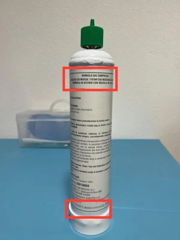 Bombola ossigeno e farmaci scaduti, le pessime condizioni dell'ambulatorio della Cittadella regionale images Bombola ossigeno e farmaci scaduti, le pessime condizioni dell'ambulatorio della Cittadella regionale