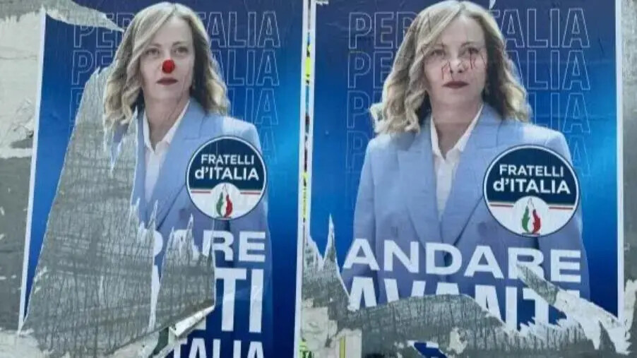 images Sellia Marina, imbrattati e strappati i manifesti di Giorgia Meloni