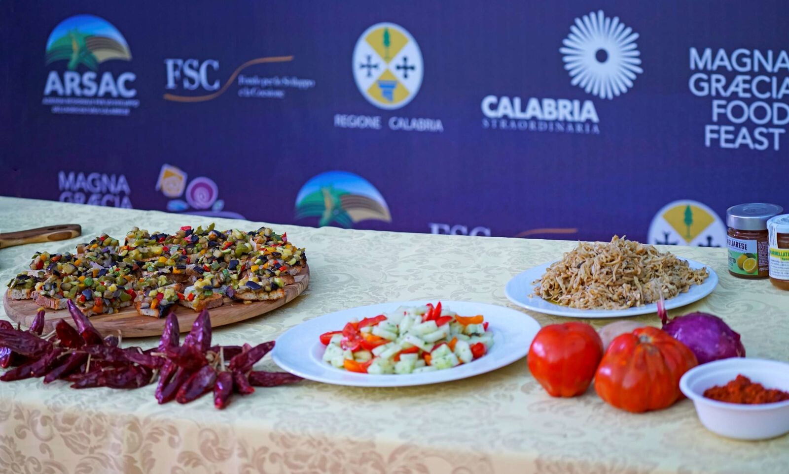 Si rinnova la vetrina del Magna Graecia Food Feast a Soverato: il gusto della Calabria protagonista tra identità e innovazione images Si rinnova la vetrina del Magna Graecia Food Feast a Soverato: il gusto della Calabria protagonista tra identità e innovazione