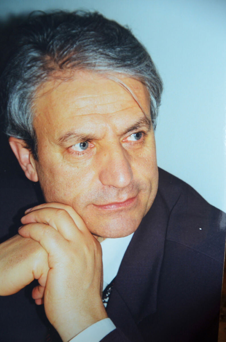 images L’Università delle Generazioni dona il libro “Incontri in Via Umbria” di Domenico Barbaro: come ottenerlo