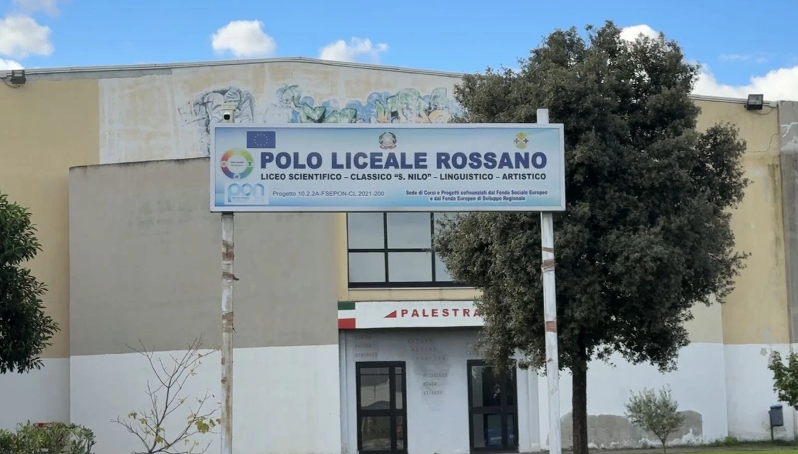 Scuola senza acqua a Corigliano Rossano, FdI: "Il Comune non ha più alibi"