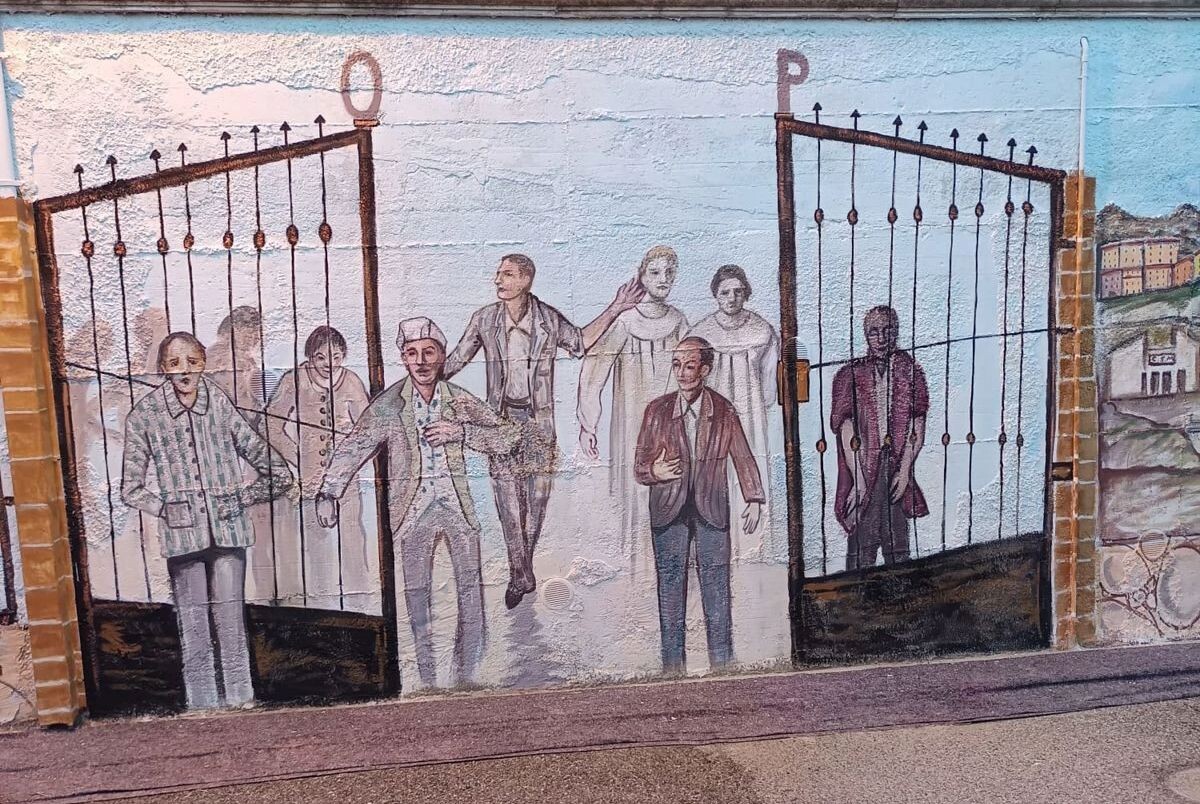 ASP Catanzaro, la Consulta per la Salute Mentale avvia un percorso di incontro con famiglie e comunità del territorio
images ASP Catanzaro, la Consulta per la Salute Mentale avvia un percorso di incontro con famiglie e comunità del territorio
