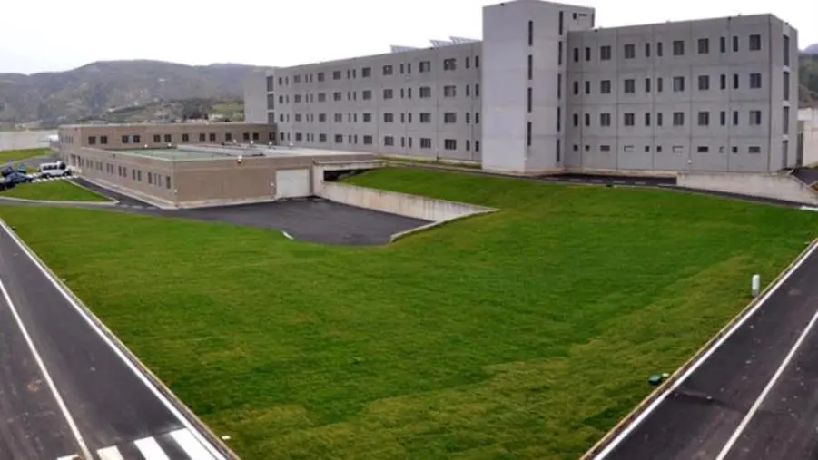 images Carcere Arghillà di Reggio, Calzone (SiNAPPe) incontra Delle Vedove per discuterne i problemi