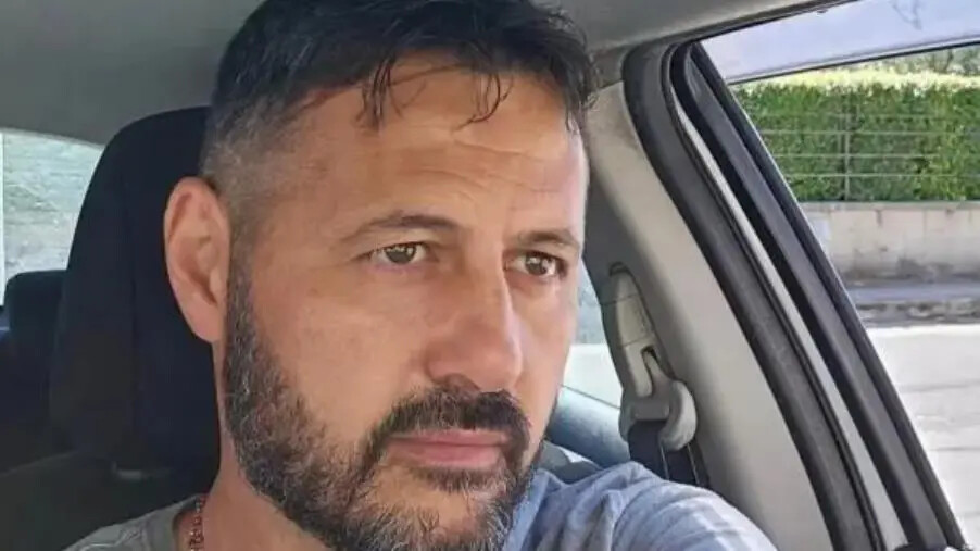 A Catanzaro Danilo suona 'la campanella del sollievo': "Non bisogna mollare mai" (VIDEO) images A Catanzaro Danilo suona 'la campanella del sollievo': "Non bisogna mollare mai" (VIDEO)