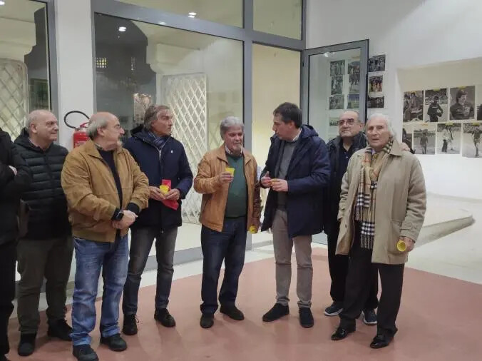 images Catanzaro, inagurata la mostra che celebra le emozioni e la storia del calcio locale