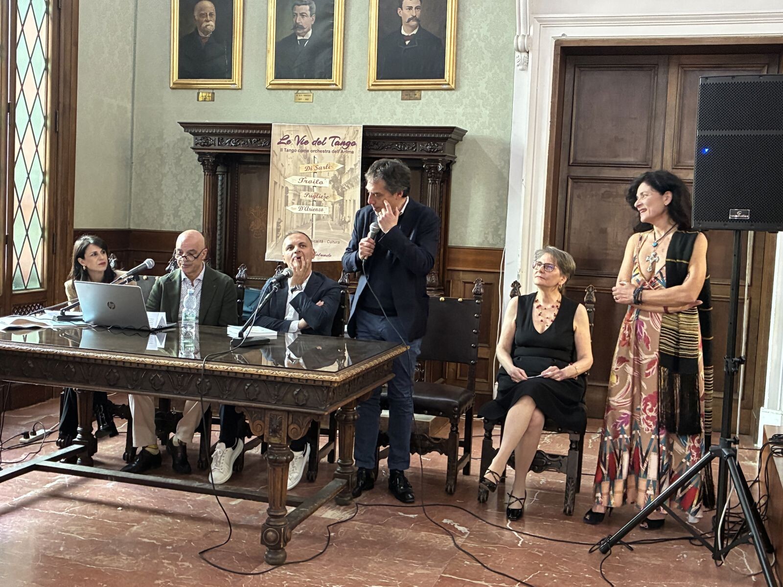 images Catanzaro, il tango come cultura: presentato il libro "Le vie del tango" di Saverio Rotundo