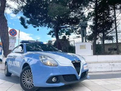Crotone, detenzione e trasporto di articoli pirotecnici: denunciato un uomo