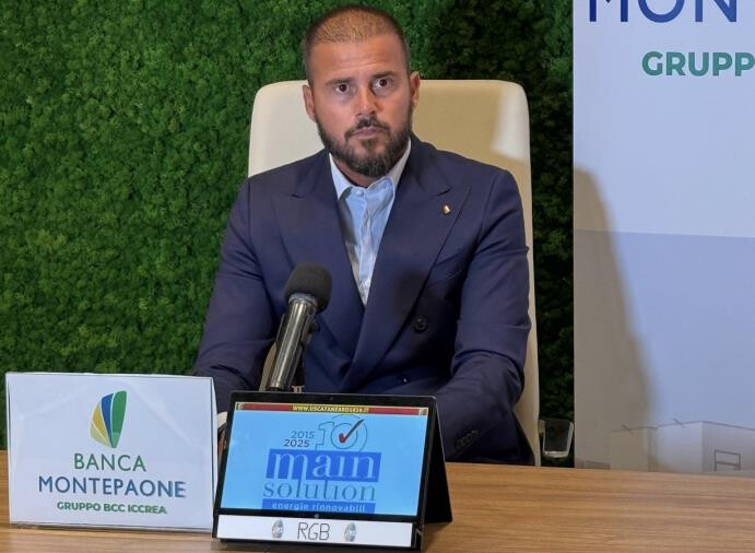 images Us Catanzaro, il ds Polito fa il punto al termine del calciomercato: “Giovani, sostenibilità e ambizione”