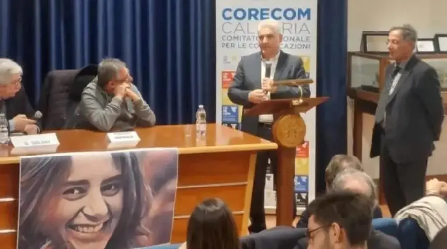 images Premio “Lucia Abiuso”, il dirigente scolastico Sanzo: “Un punto di riferimento per la nostra scuola”