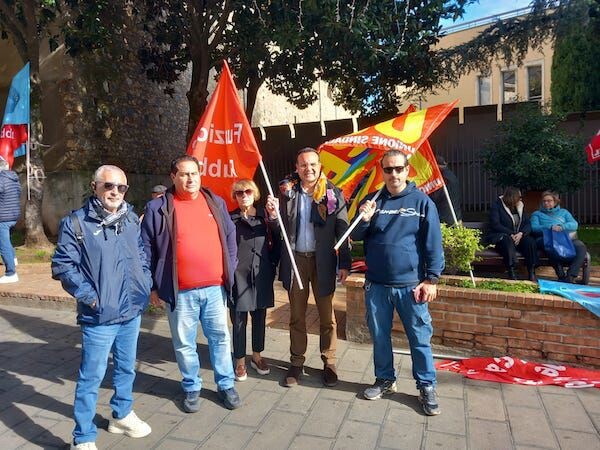 images Dipendenti Ispettorato del Lavoro in protesta, Rotella Fp Cigl: "Nuove assunzioni e un salario accessorio per garantire la sicurezza"