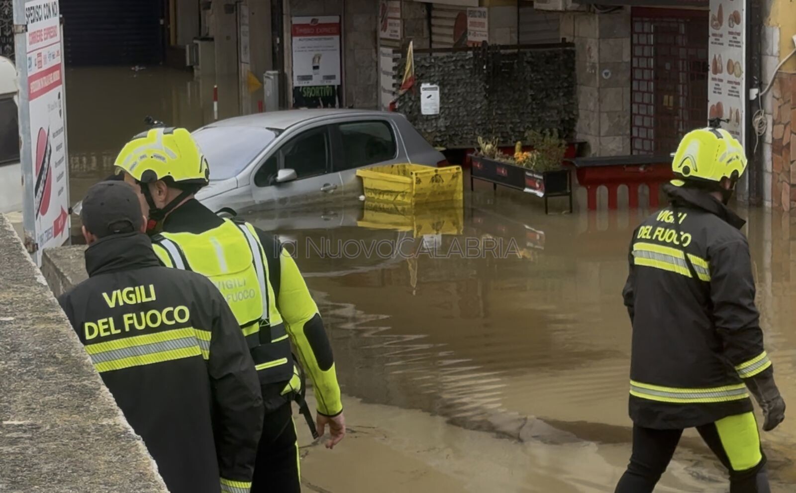 images Ciclone Harry sulla Calabria, da stamattina 87 interventi dei Vigili del fuoco