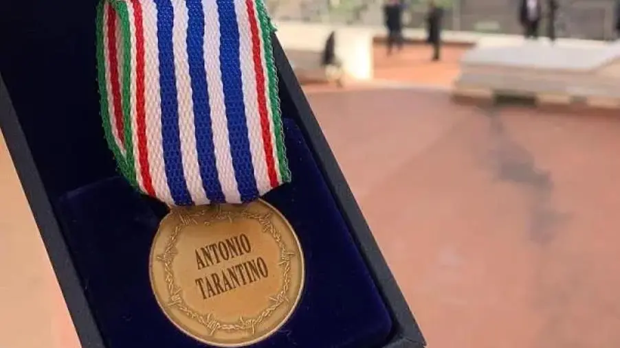 Giornata della Memoria, il calabrese Antonio Tarantino insignito della medaglia d'onore in Campidoglio  images Giornata della Memoria, il calabrese Antonio Tarantino insignito della medaglia d'onore in Campidoglio