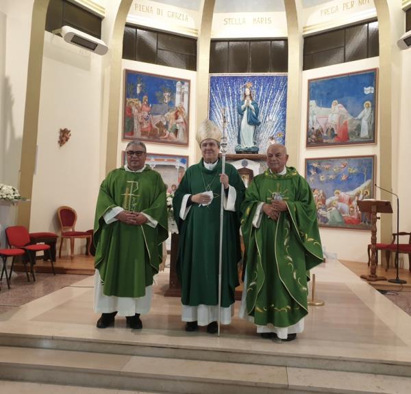 images A Villapiana arriva don Giovanni Lattuca, il parroco padre e nonno 