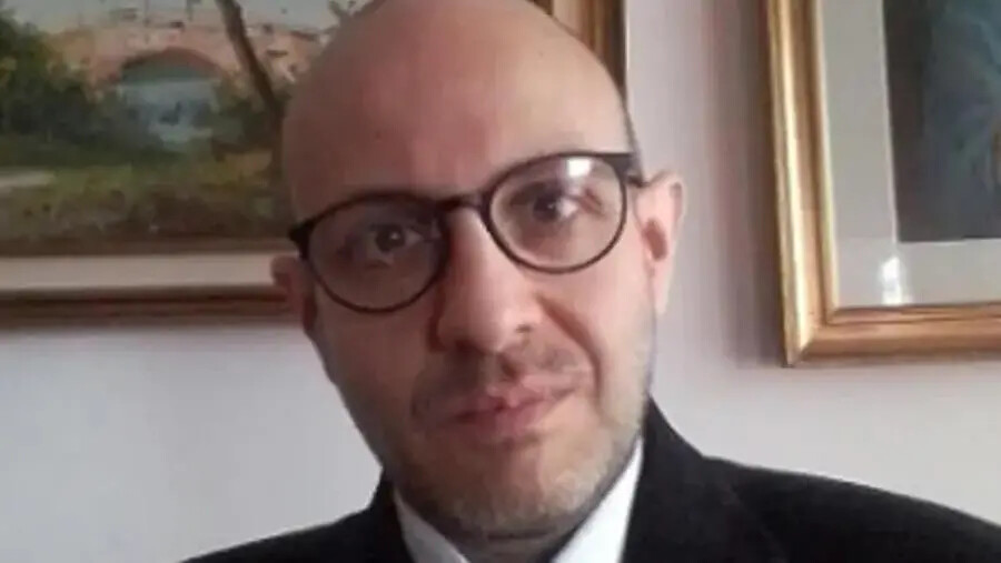 images Senso del dovere, integrità e coerenza: la grafia di Falcone esaminata dal grafologo calabrese Cinerari