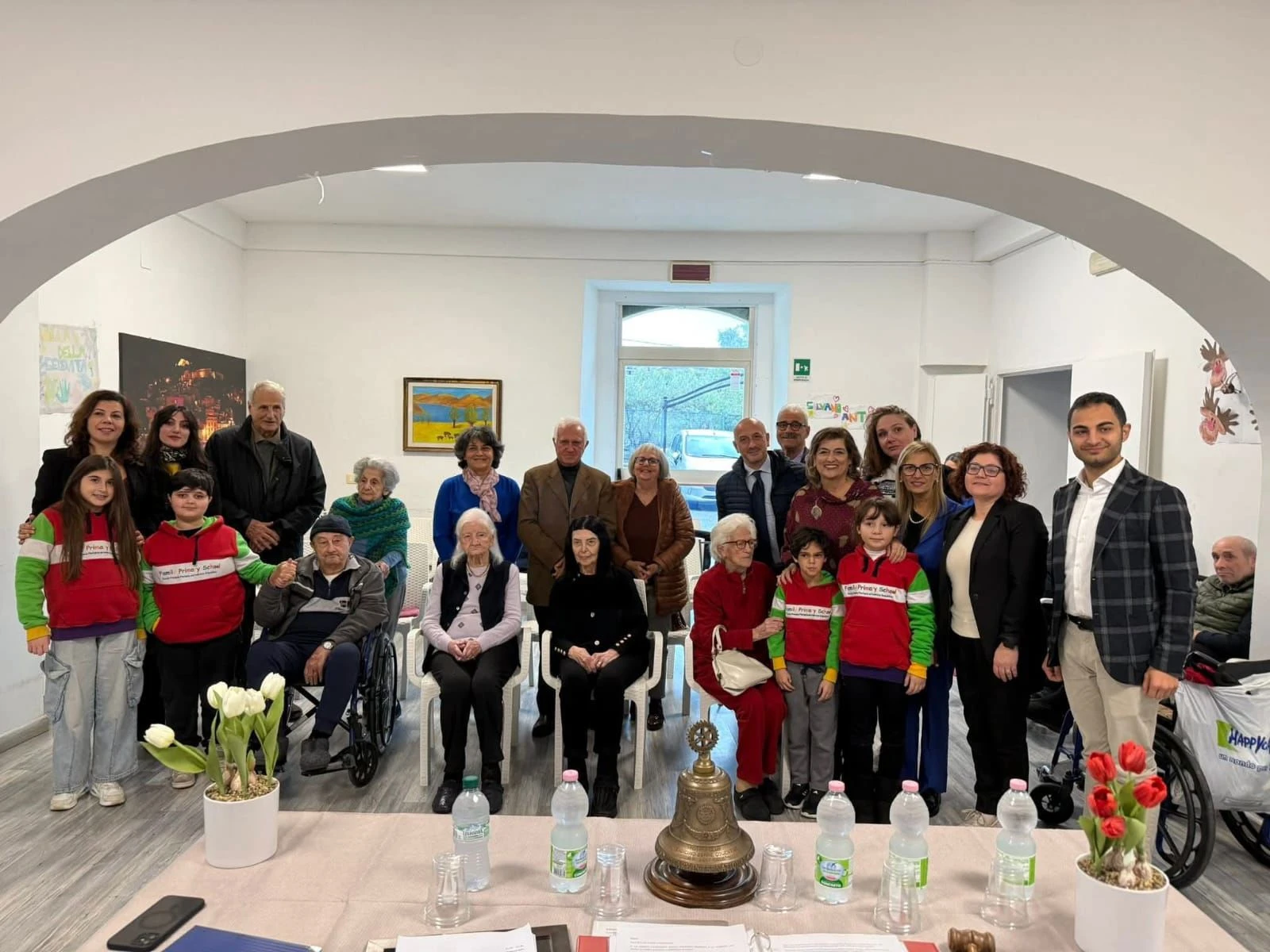 Mendicino celebra le vite che uniscono comunità e generazioni