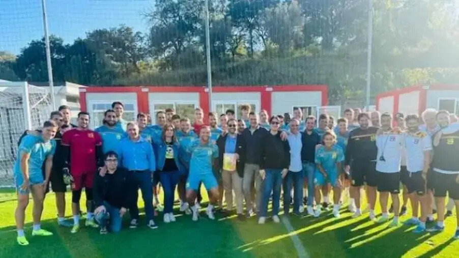 San Floro apre le porte all'U.S. Catanzaro 1929: primo allenamento nella "nuova" struttura images San Floro apre le porte all'U.S. Catanzaro 1929: primo allenamento nella "nuova" struttura