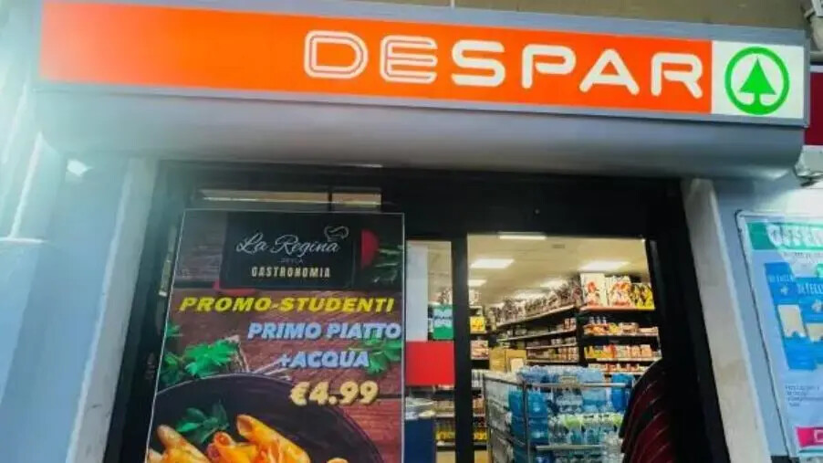 images Freschezza e qualità nel Punto Despar a Catanzaro Lido: cibi d'asporto e consegna gratuita