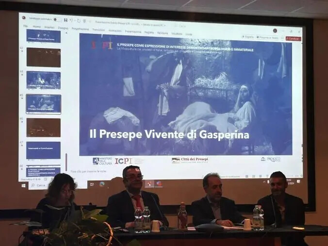 images Il Presepio vivente di Gasperina dell'Associazione 'Il sotterraneo' arriva dal Papa 