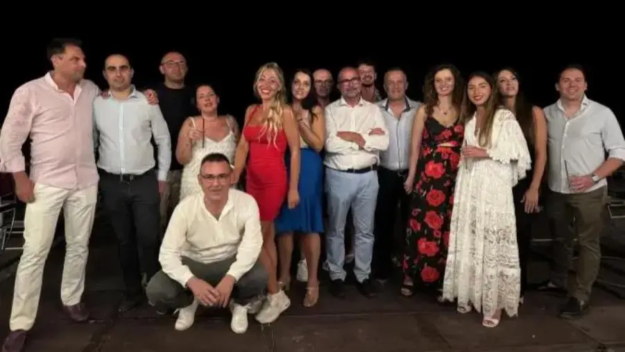 L'Unione Giovani Dottori Commercialisti di Paola si è ritrovata per festeggiare l'estate  images L'Unione Giovani Dottori Commercialisti di Paola si è ritrovata per festeggiare l'estate