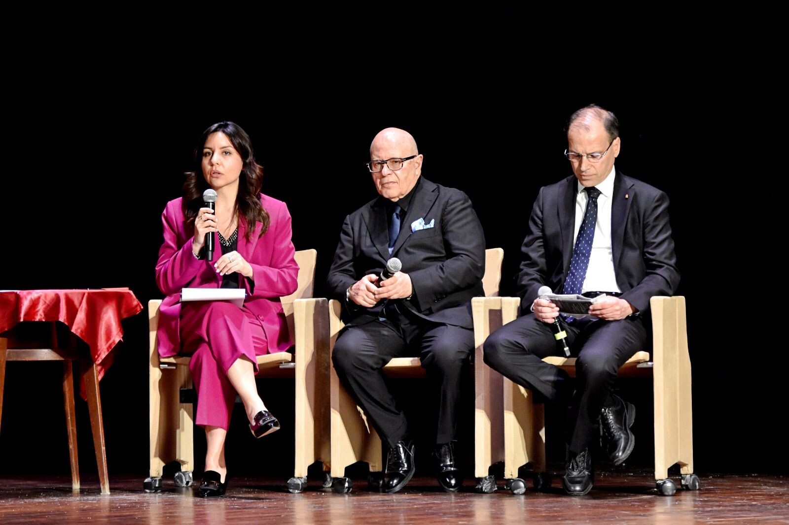 images Catanzaro, il futuro corre sui byte: l’Ordine degli Ingegneri al Teatro Comunale sfida l’era dell’algoritmo