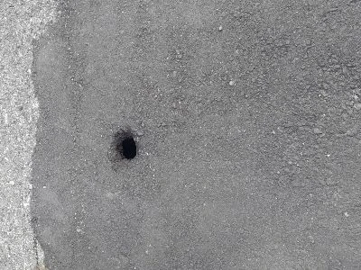 Catanzaro, Mauro (Ponte Morandi): "Pericolosa buca su via Lungomare"