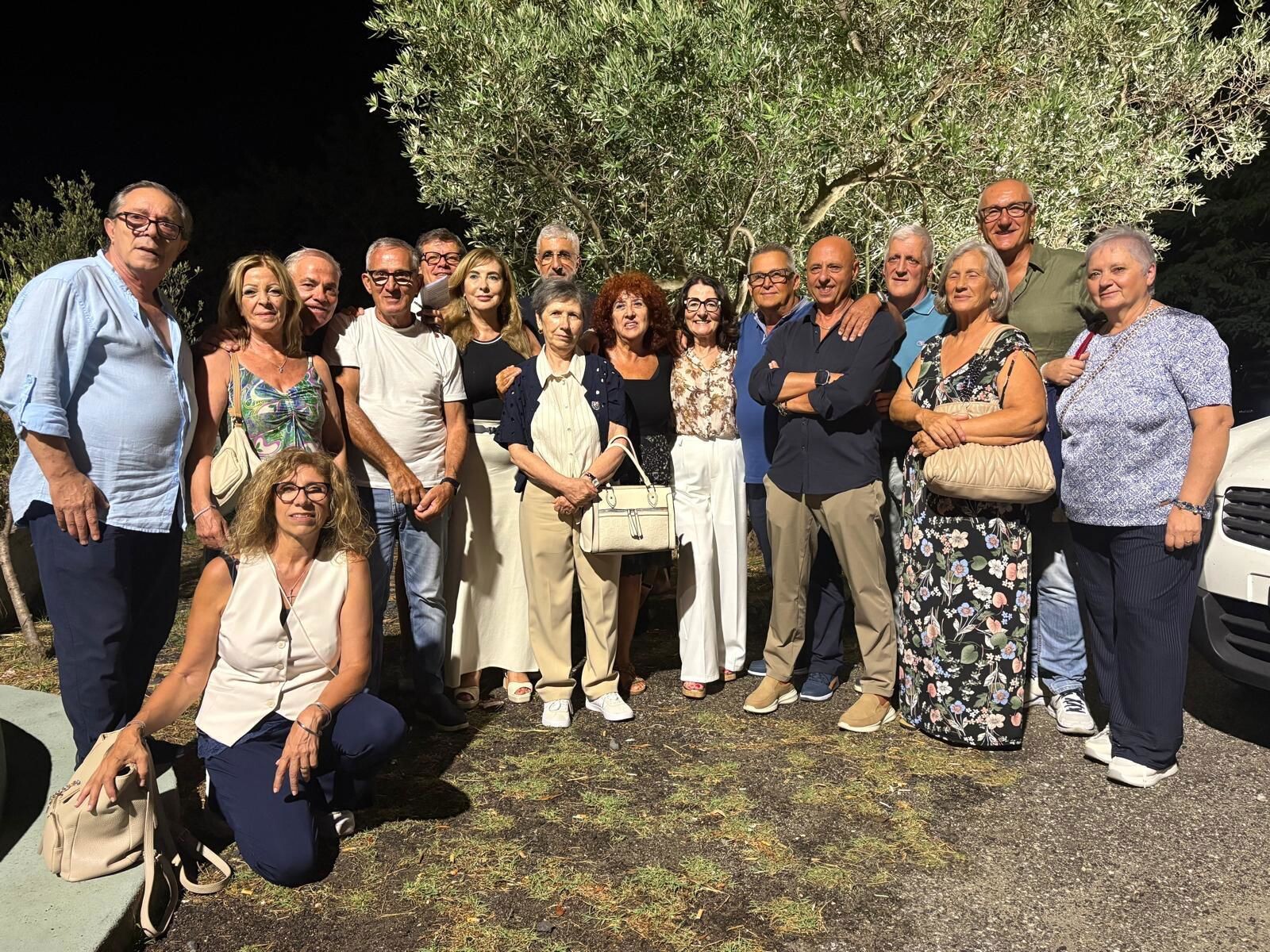 Catanzaro, i "ragazzi" della VG del Grimaldi anno 1979/80 si sono ritrovati dopo quasi mezzo secolo images Catanzaro, i "ragazzi" della VG del Grimaldi anno 1979/80 si sono ritrovati dopo quasi mezzo secolo