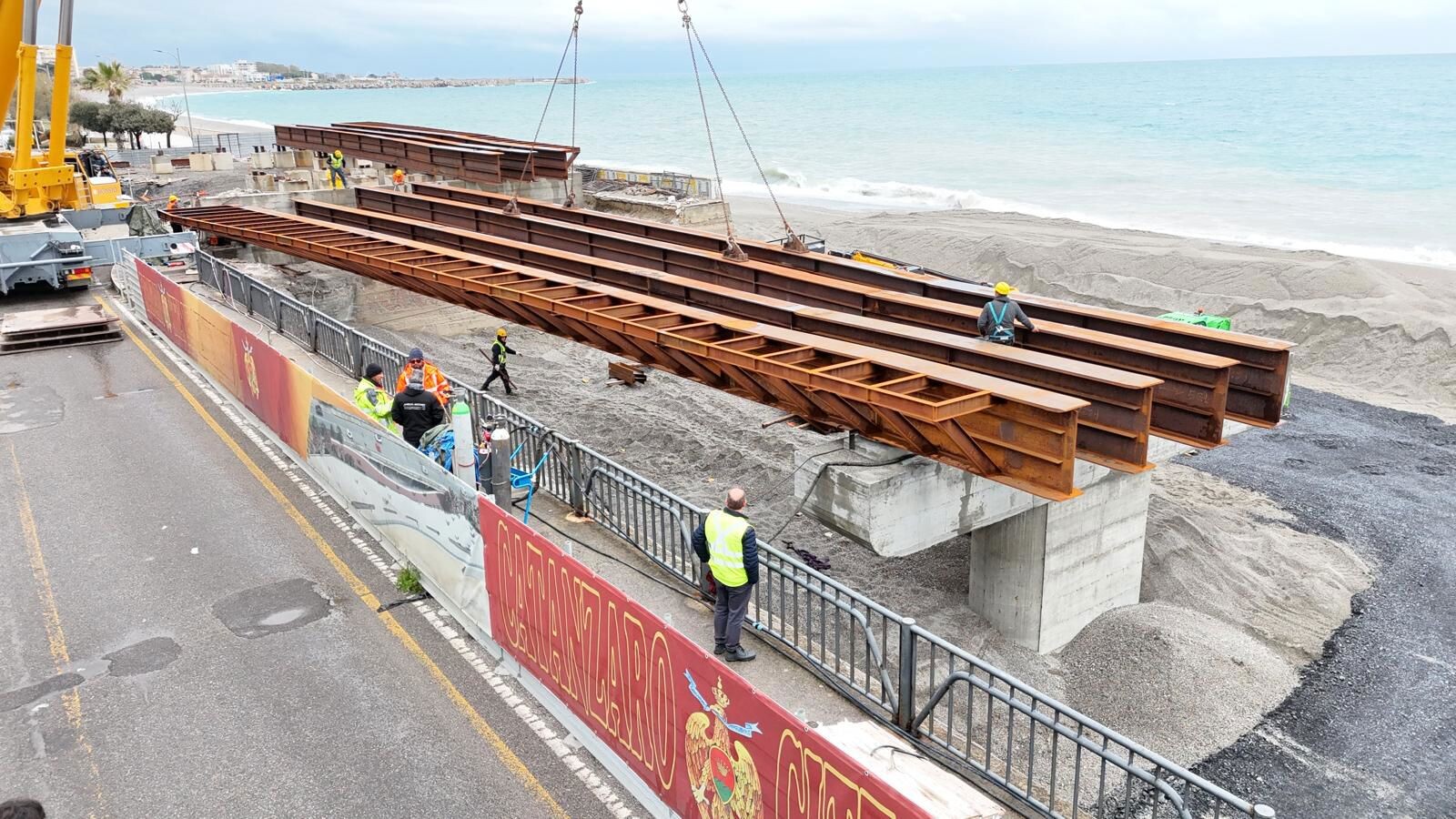 images Catanzaro, ponte sulla Fiumarella: prorogata la chiusura al 2 e 3 aprile per completare i lavori di varo dell’impalcato 